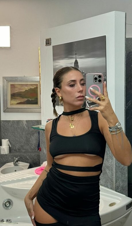 mynameisfrancescabiella kostenlose akt bilder