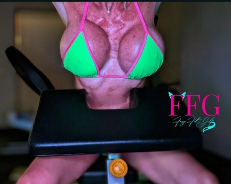 schwarze weibliche onlyfans hübsche nackten foto