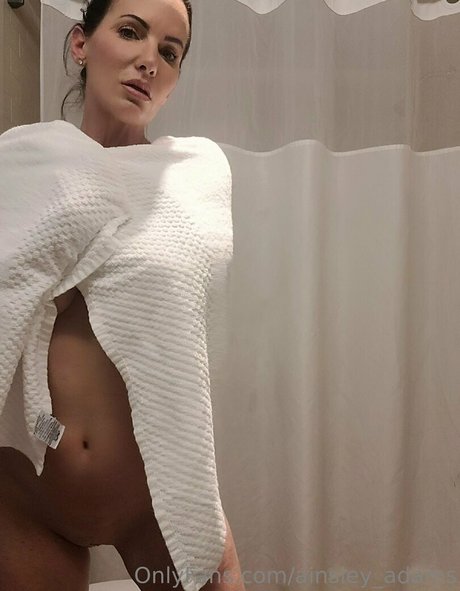 ainsley adams nacktheit kunst bild