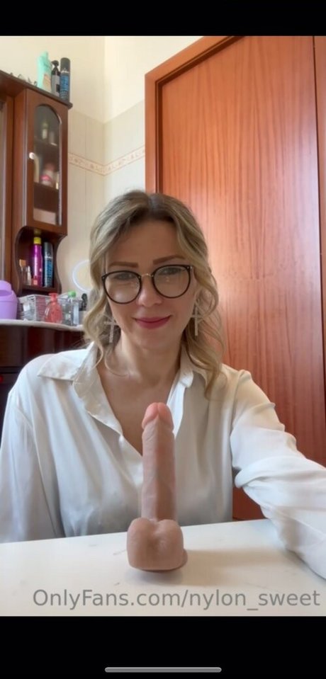 Nice MILF nackten pornostar bilder