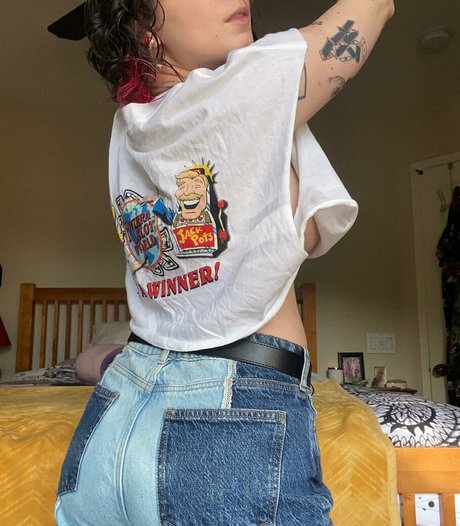 Rooster Teeth porno pornostar fotos