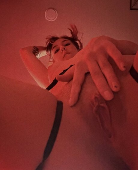 Shenoa Sins kunst perfekte galerie