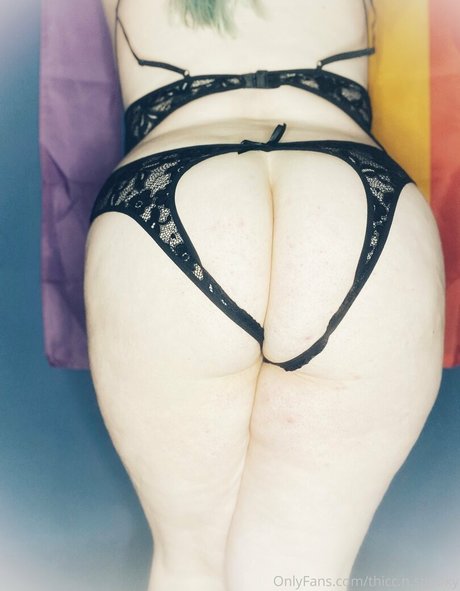 thicc n spooky xxx porno galerie