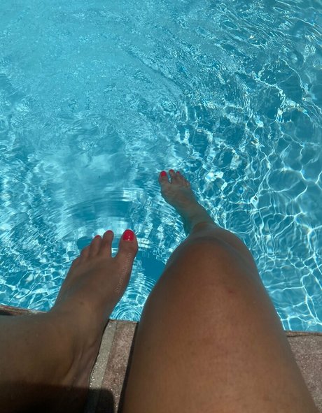 etherealdemie feet hd nackte foto