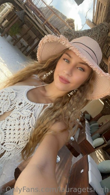 lauragetshigh pornostar schöne bild