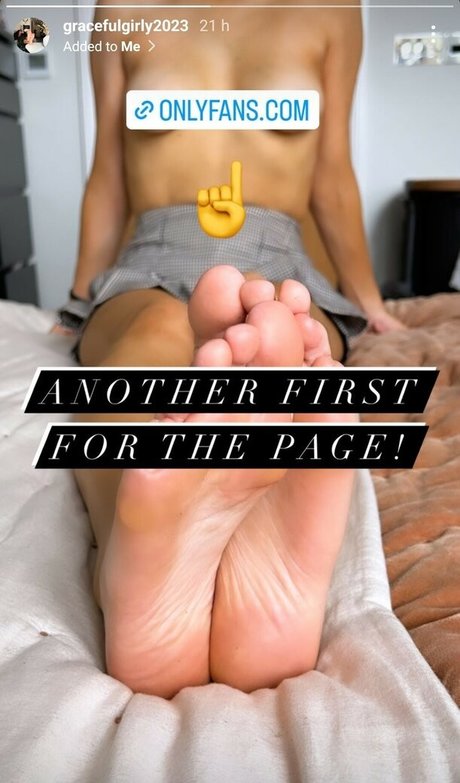 Graceful Feet model erwachsene fotos