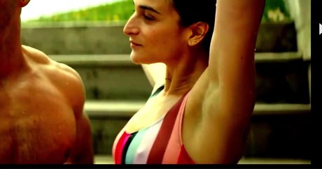 Jenny Slate schauspielerin kunst galerien