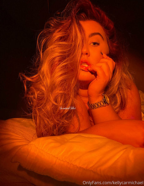 kellycarmichael kunst nackte archiv