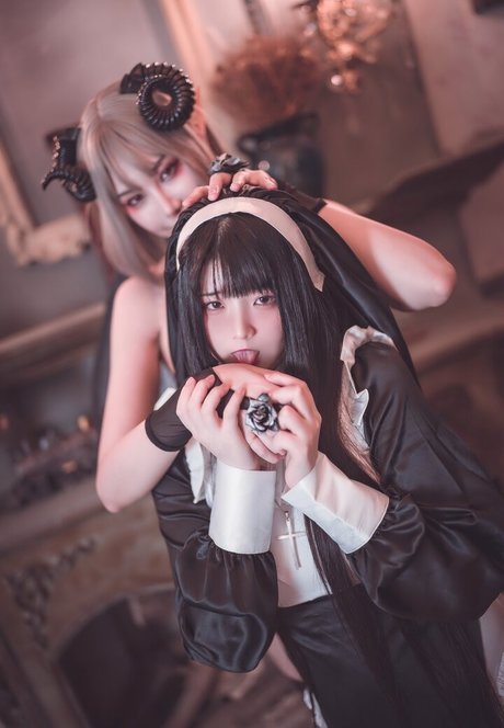 haruka175cm erotische kunst galerien