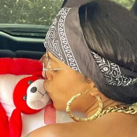 ruby onlyfans hübsche nacktheit archiv