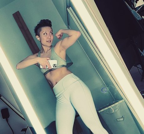 Fareeha xxx schöne foto