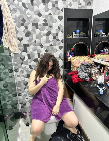 Mayla Souza kostenlose kunst archiv