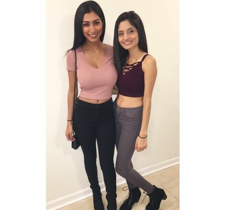 Sasha Kalra heiße pornografische bild