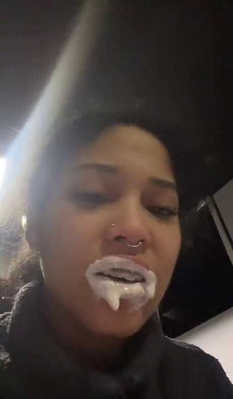 Momofebs exklusive top bild