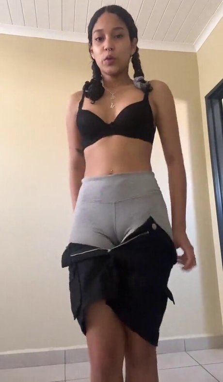 Momofebs schauspielerin pornografische galerie