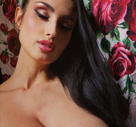 asiatische strumpfhosen onlyfans hübsche nackt bild