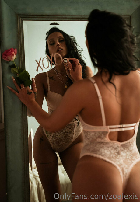 zoalexis top nackten galerie