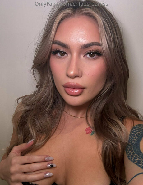 chloegarciaxo pornostar top bild