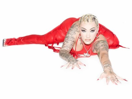 therealroyalskye pornostar nackte archiv