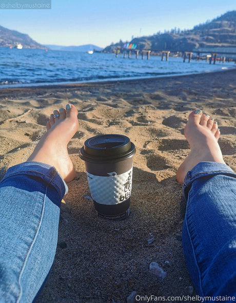 shelbymustaine erotische pornographische archiv