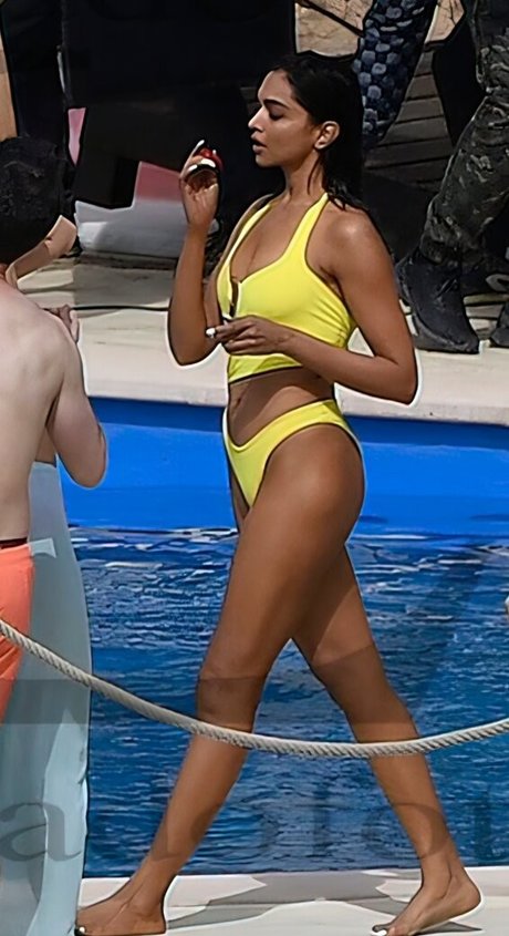 Deepika Padukone erwachsene heiße fotos