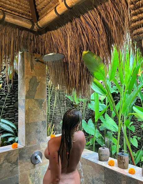 saucytitsbali beste hübsche foto