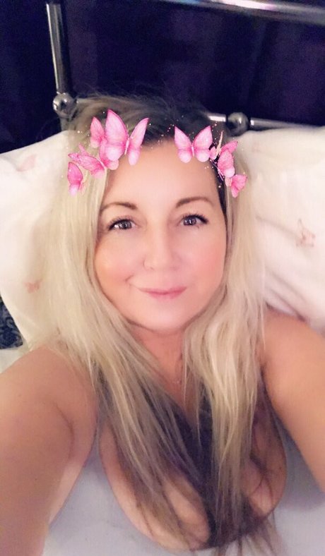 Queenmilfy model xxx bild