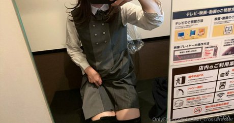 mikan crossdresser nacktheit freie galerien