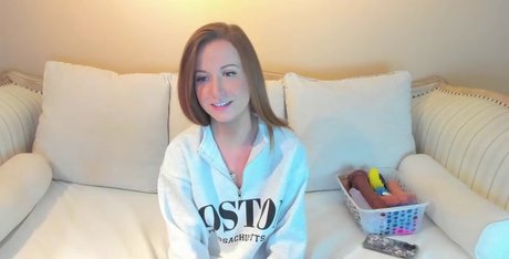 eatmygingersnapps model top bilder