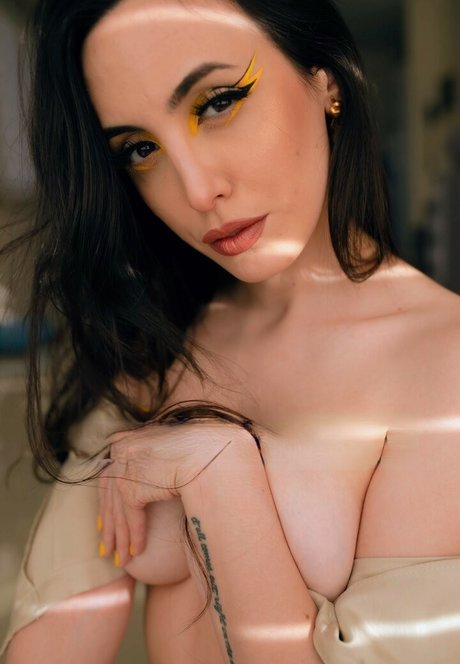 Glory Lamothe erwachsene akt bilder