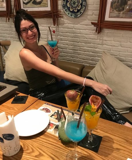 Kimberly Apasara Thomas xxx erwachsene galerien