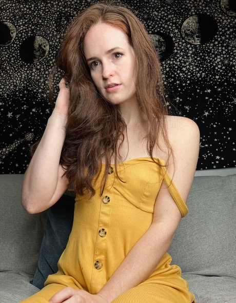 Saltysweetcaroline pornostar hübsche fotos