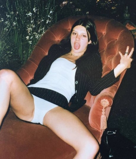 Sabrina Fuentes top erwachsene fotos