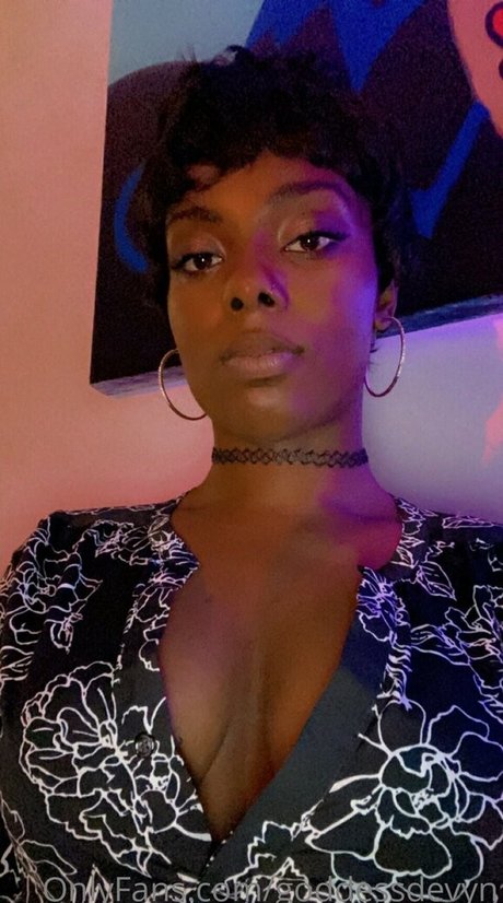 goddessdevyn schauspielerin perfekte fotos