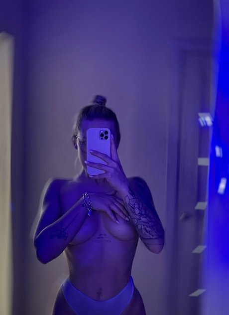 Arinawhynot nackt sex bilder