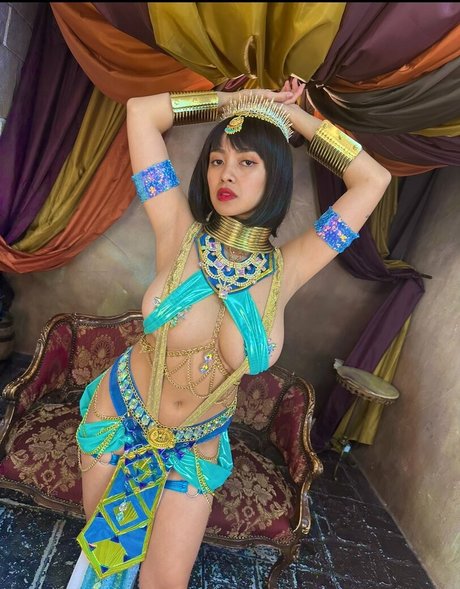 Ami Arimoto erotische bilder