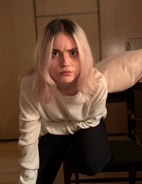 Guzelija hübsche sex foto