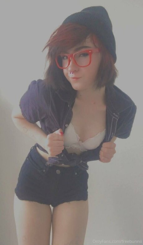 lyraluv kostenlose nacktheit bilder