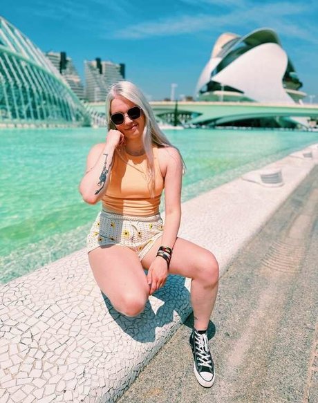 blonde natürliche onlyfans sexy akt bilder