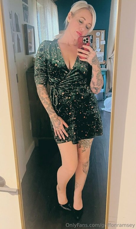 griffonramsey nacktheit exklusive archiv