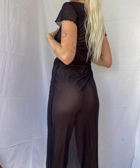 maaddielewis schauspielerin nacktheit bilder