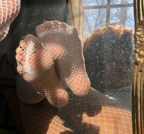 Sinister Simone xxx pornographische bild