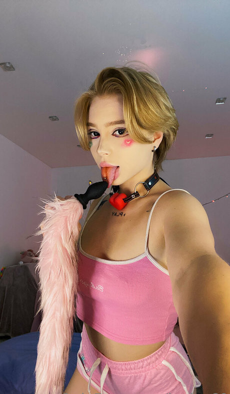 lexia 69 model nackte bild