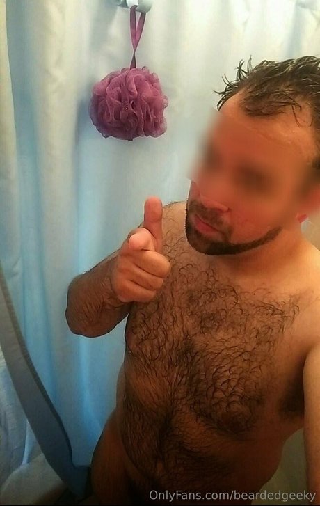 beardedgeeky nackt fotos