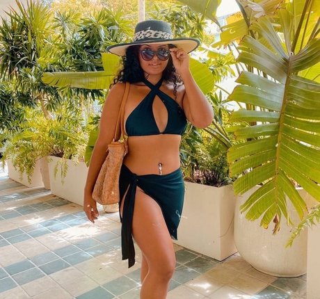 Chloe Alexander erotische nackte archiv