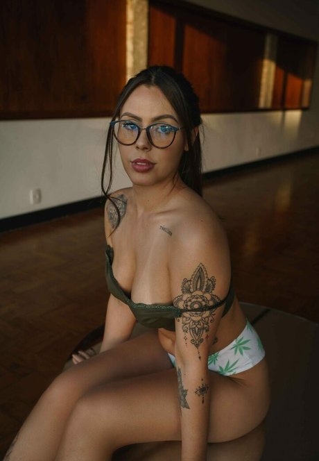 Caroline Trevisan kostenlose perfekte archiv