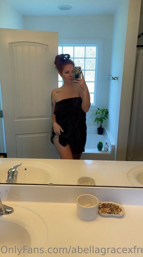 abellagracexfree pornostar erotische foto