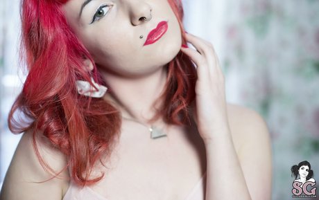 _karmina_ freie nackt foto