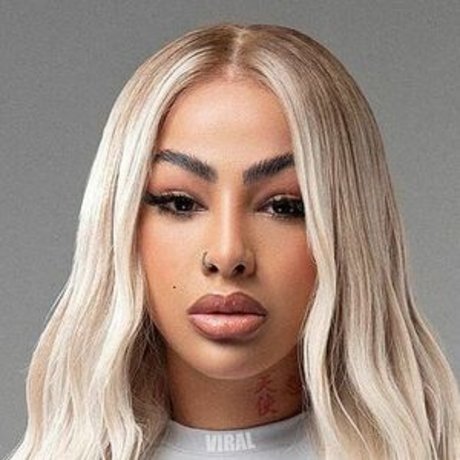 Yailin La Mas Viral model nette bilder