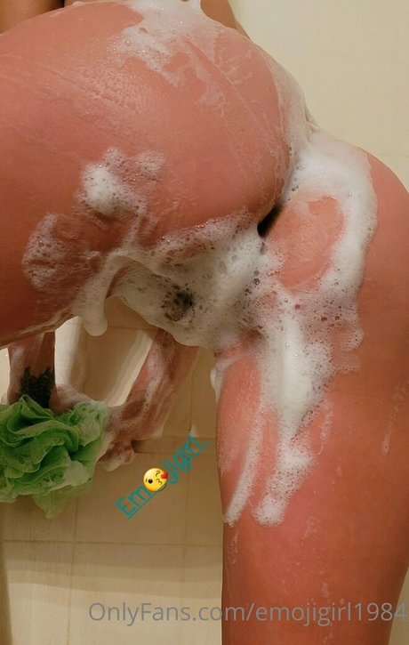 emojigirl1984 pornostar erotische fotos